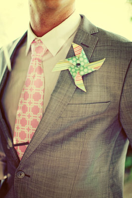 boutonnieres originales para novios